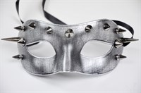 Oogmasker zilver met stekels