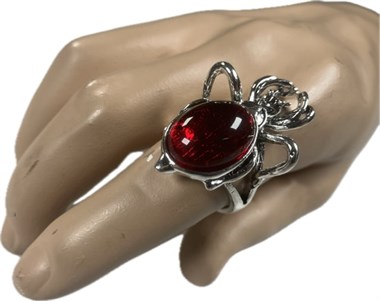 Ring spider with stone red