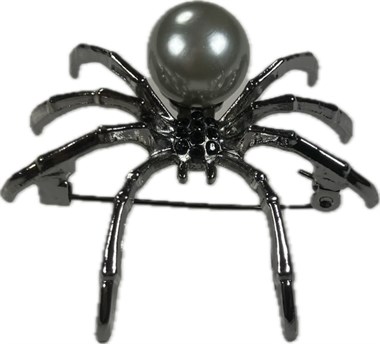 Pin badge spider